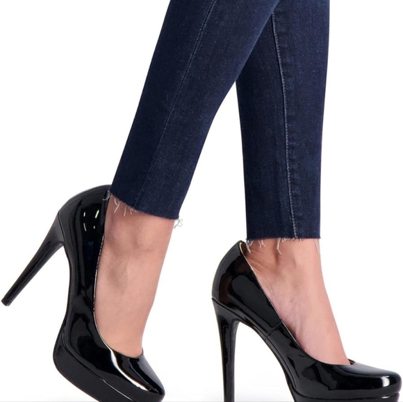 WOW Platform Pumps - Picture 5 of 5